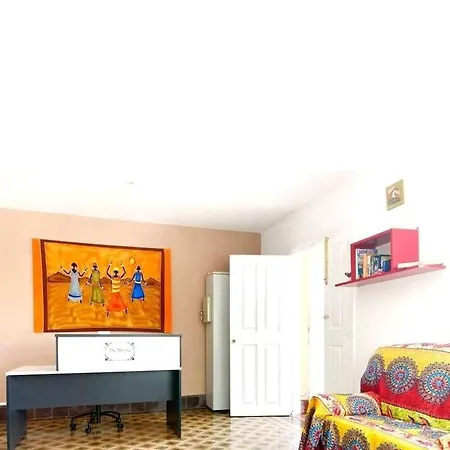 The House B&b-pensión 2*